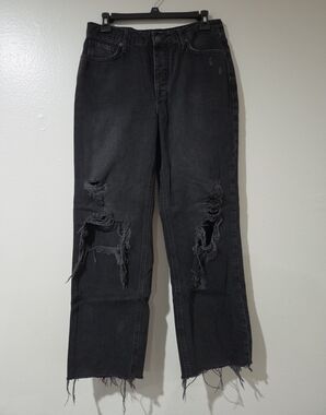Forever 21 Women's Black Distressed Straight Jeans